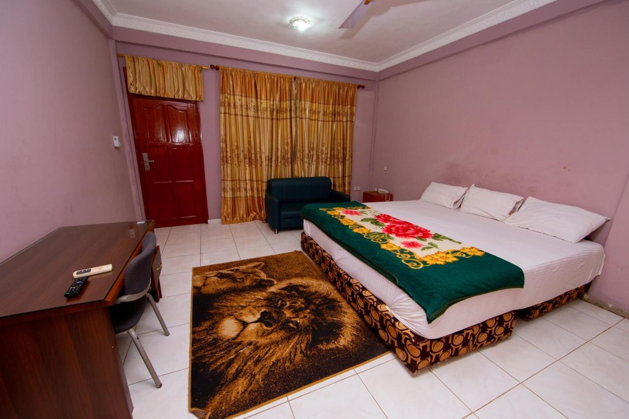 Pemicsa Hotel Accra Spintex Ngoại thất bức ảnh