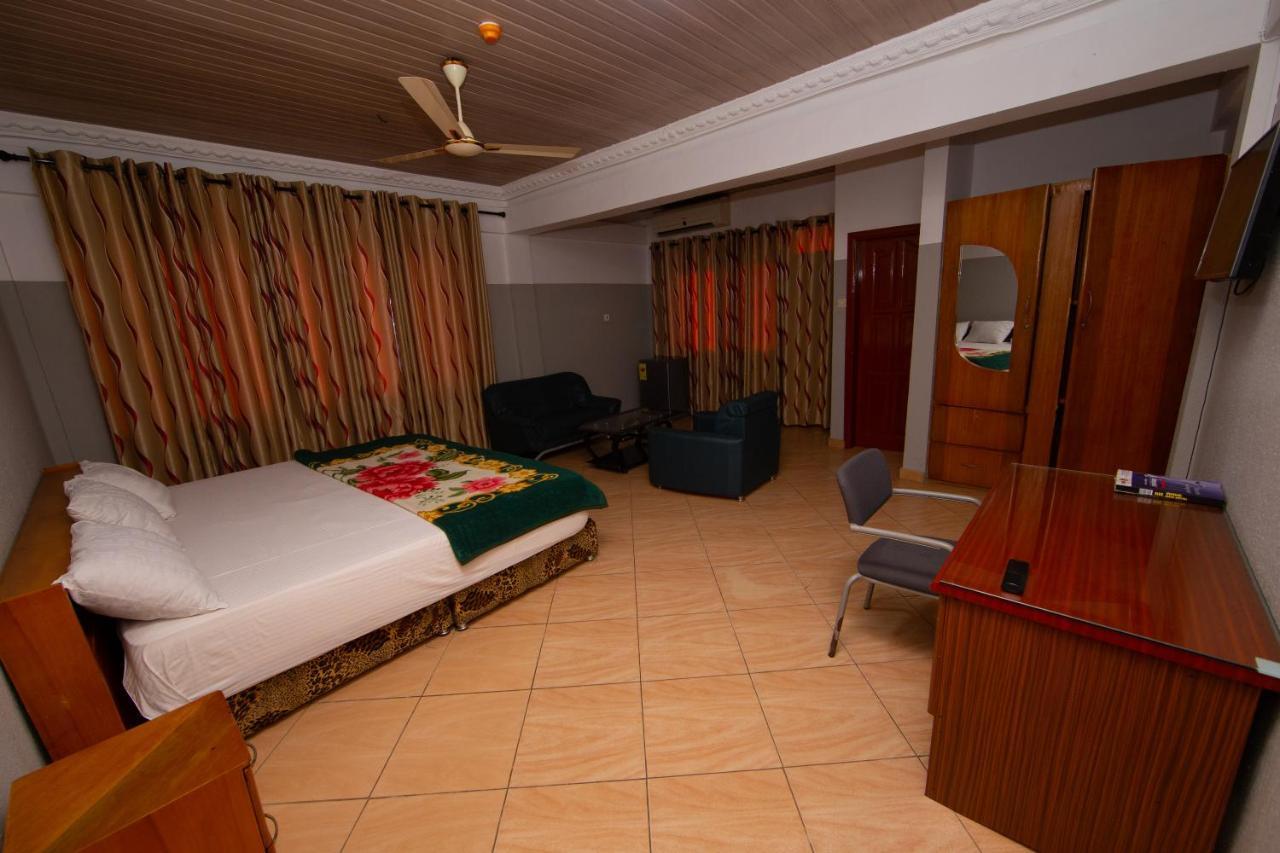 Pemicsa Hotel Accra Spintex Ngoại thất bức ảnh