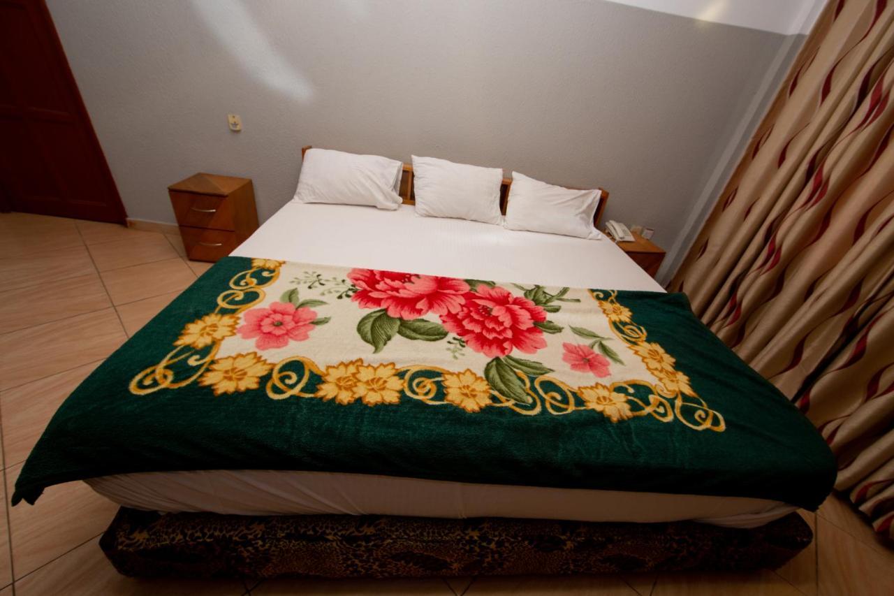 Pemicsa Hotel Accra Spintex Ngoại thất bức ảnh