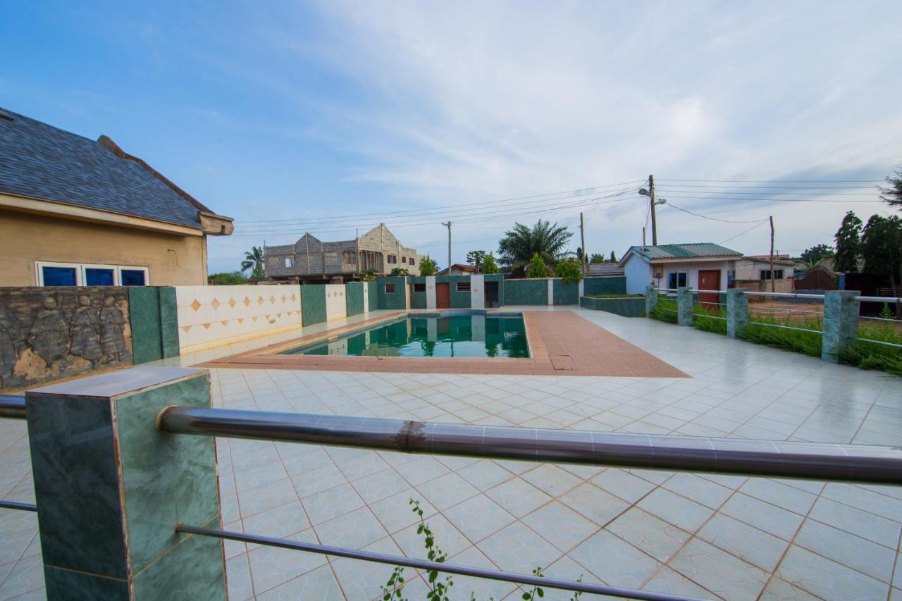 Pemicsa Hotel Accra Spintex Ngoại thất bức ảnh